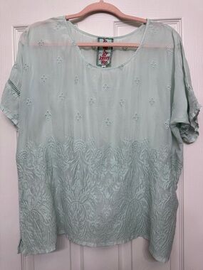 Johnny Was Pale Mint Embroidered Short Sleeve Blouse